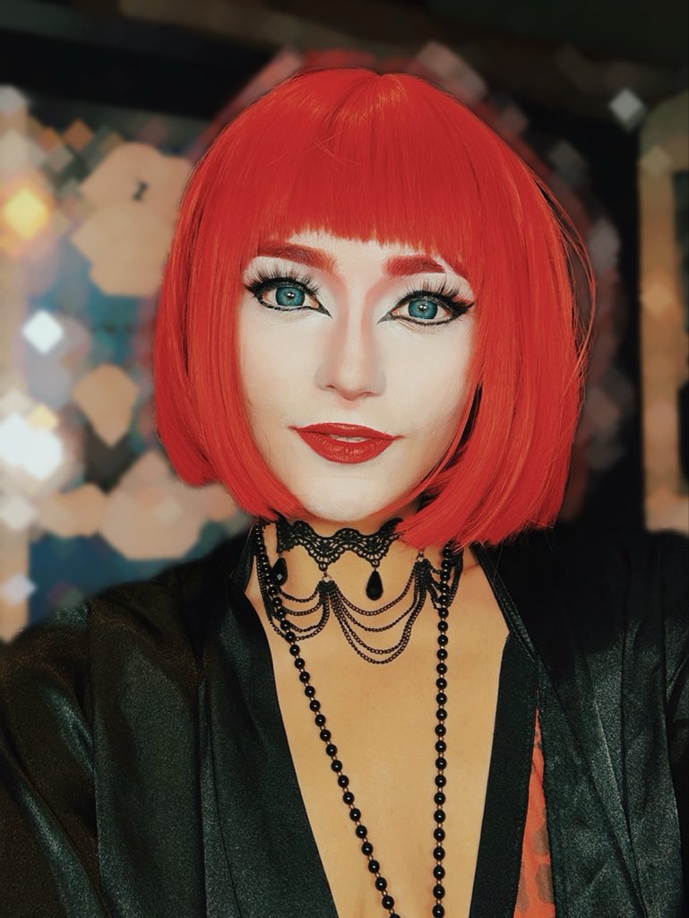 SubRosaAni's tweet photo. They never see me coming. #goth #witchy https://t.co/hvU0vuLMxZ