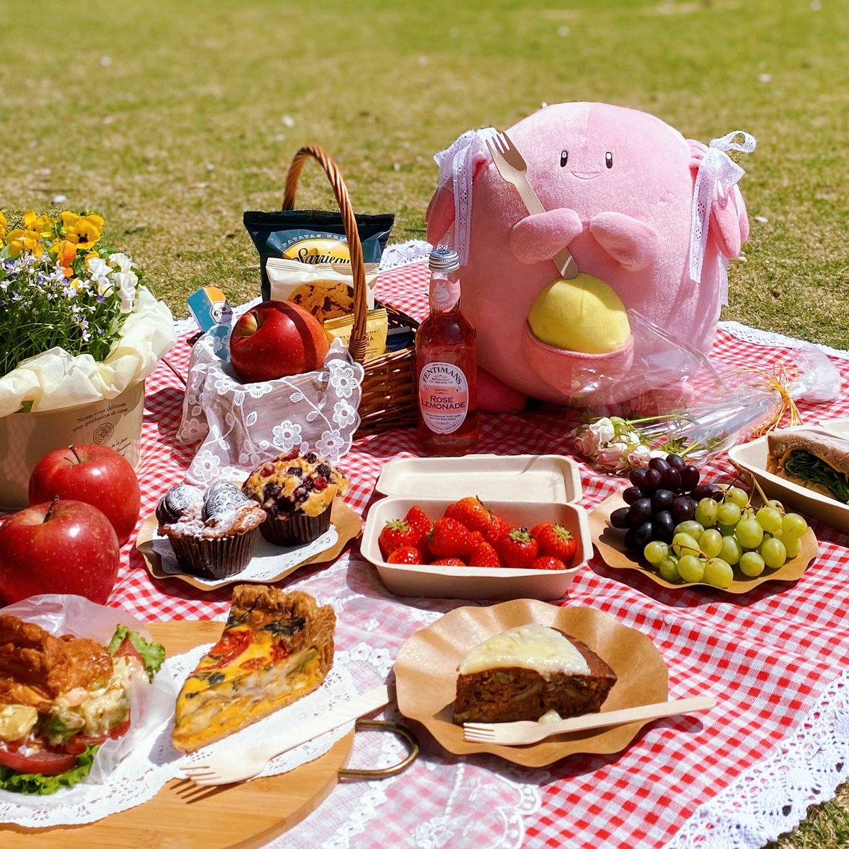 _himix_x's tweet photo. ぬいぐるみたちのピクニック
ほんと最高だったのょ https://t.co/vi1OhYiEpD