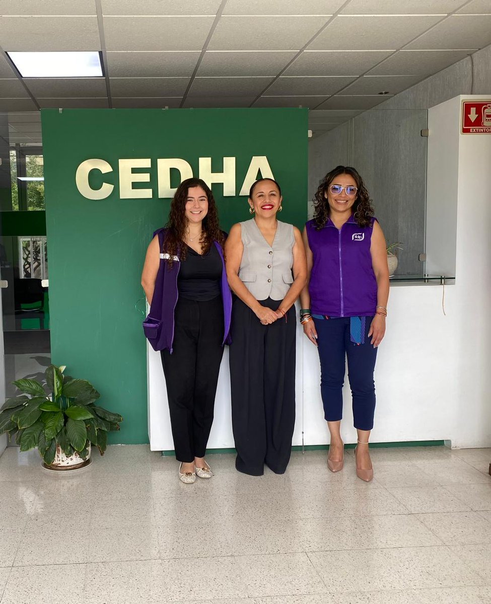 IfdpAgs's tweet photo. La Delegada del #IFDP en #Aguascalientes, Lic. Janet Calderón Jiménez, sostuvo una reunión de trabajo con Luis Enrique Pérez de Loera, presidente de la #ComisióndeDerechosHumanosdelEstado de Aguascalientes, para fortalecer la coordinación entre ambas instituciones. https://t.co/7BEpWWoIkA