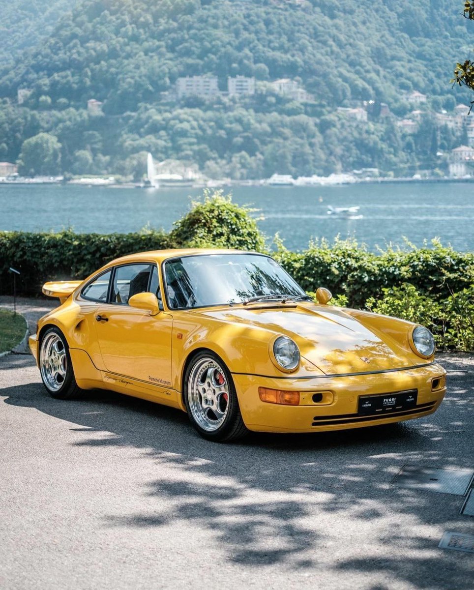 angelessence777's tweet photo. 1993 Porsche 911 Turbo S Leichtbau https://t.co/hidBODsmnl