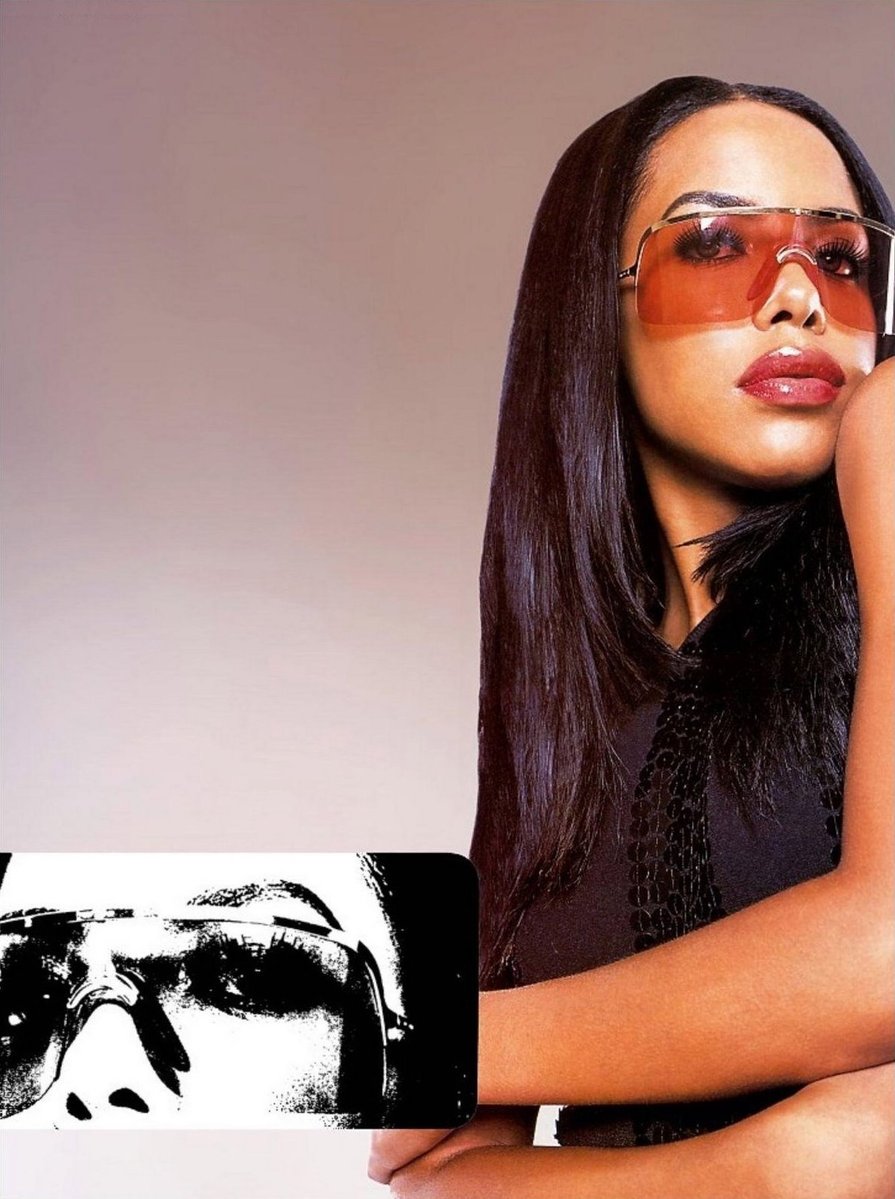 Aaliyah_Fanatic's tweet photo. Aaliyah photographed by Adam Weiss, 2001 https://t.co/liW1jftrft