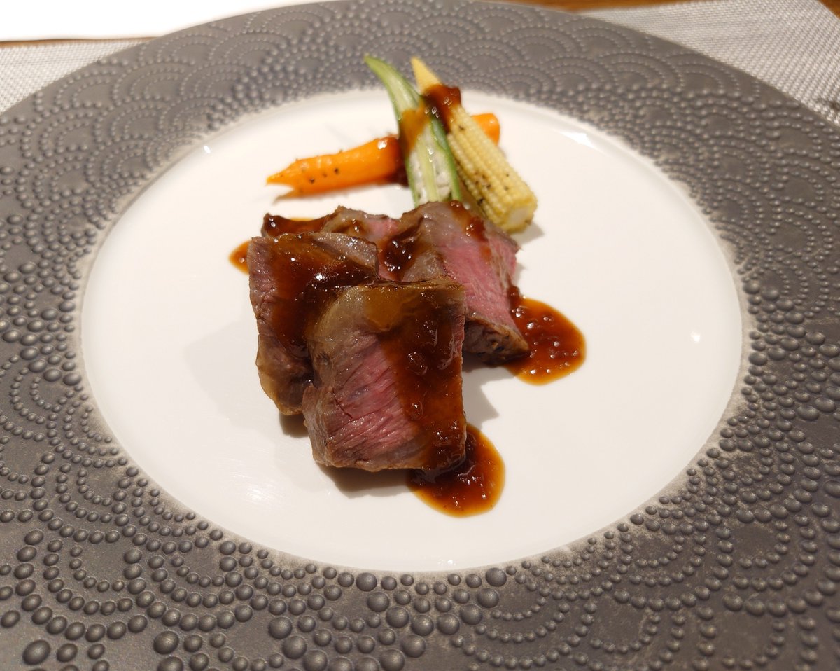 guojigoofy's tweet photo. ここのお食事は美味しいのです！
お刺身も新鮮でお肉も柔らかーい😍
わんこもブッフェで食べられます😀
ご馳走様でした！！ https://t.co/lK9i3L7fc4
