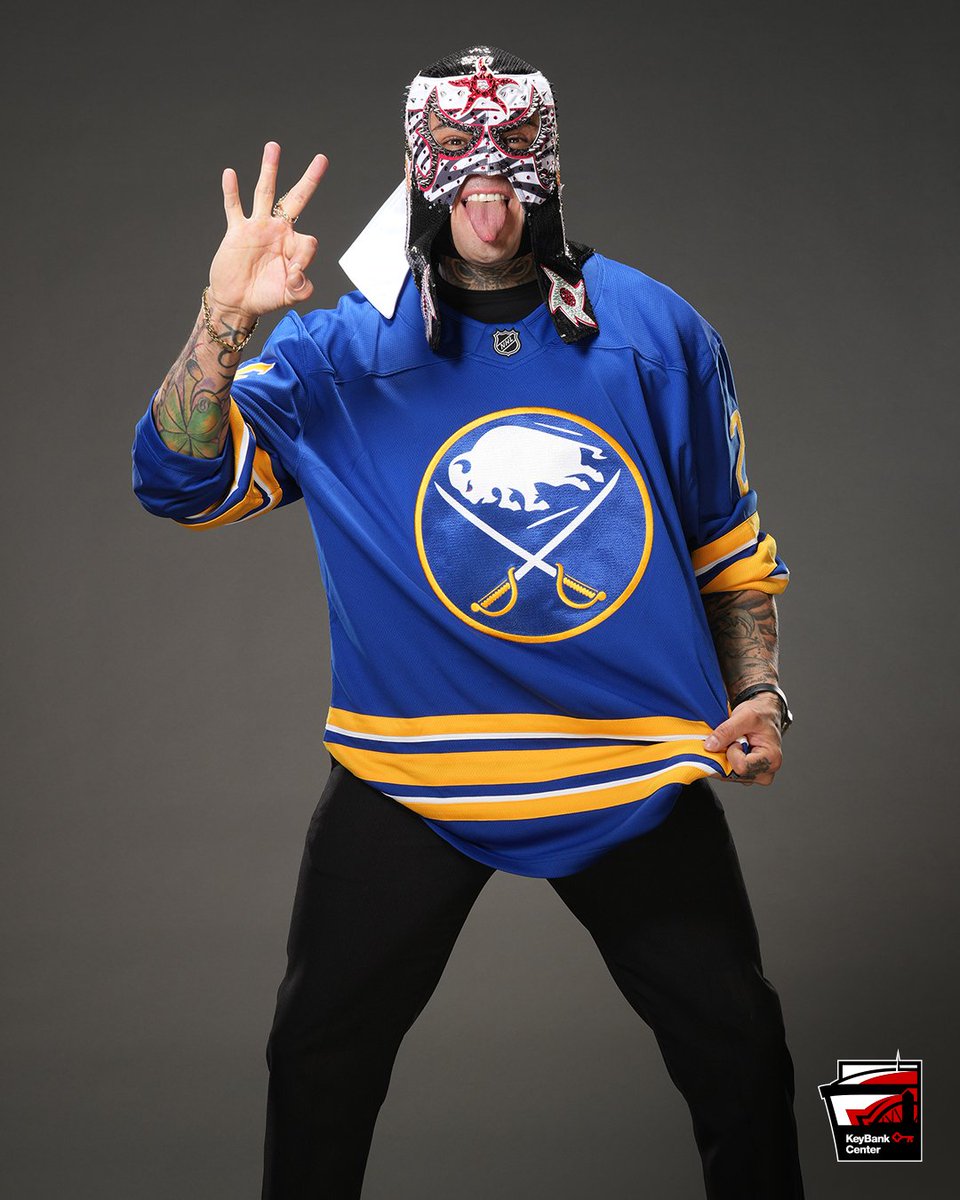 KeyBankCtr's tweet photo. Welcome to the sabrehood, @PENTAELZEROM 💪

@BuffaloSabres | @WWE https://t.co/b3WRCA41yP