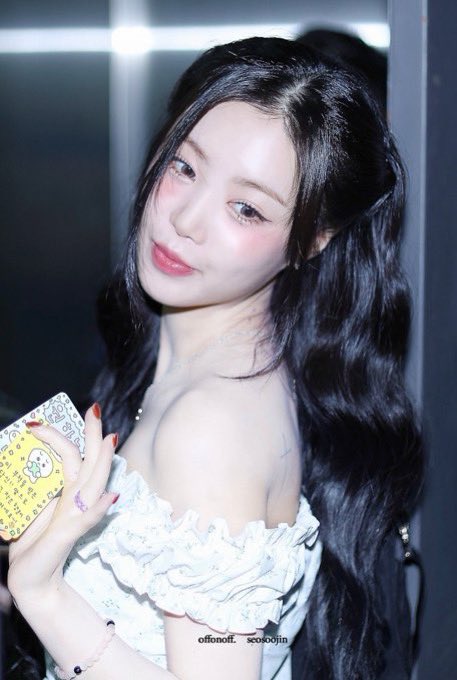 seosootange's tweet photo. 이때 사진

#SOOJIN #수진 https://t.co/6sG1gifyaT