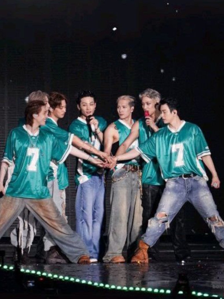 dcklckc's tweet photo. G+O+T+7 ไจ้ LET'S GO LET'S GO LET'S FIy Again FIy Again FIy Again 🔥🔥🔥🔥🔥💚💚💚💚💚💚💚🏝️🐇👑🍑🌙🐍🌼⭐🌈🪶🕊️🏡🐣🐤🐦🐦‍⬛🦜🦅🦉🦚🦩#GOT7 #JAYB #MARK #JACKSON  #JINYONG #YOUNGJAE #BAMBAM #YUGYEOM #GOT7_PYTHON #GOT7_NESTFEST #GOT7_WINTER_HEPTAGON @GOT7Official https://t.co/mdEzhTxd2o