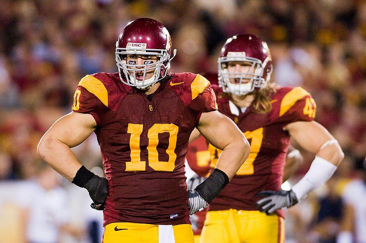 Austin_RB2's tweet photo. After a great conversation with @_maximus347, I now have an Official Offer from @uscfb!!!!
@SWiltfong_ @AllenTrieu @Rivals @TomLoy247 @Andrew_Ivins @247Sports @WestonZernechel @LincolnRiley @FBCoachP @CoachEkeler @CoachHowardUSC @FightOn247 @On3USC @MattLeinartQB https://t.co/sgVttg3wBv