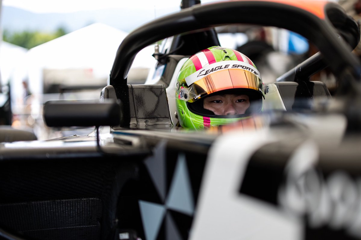 Leon_Ochiai's tweet photo. FIA-F4 JP Rd.7&amp;Rd.8 鈴鹿大会

今大会も参戦するにあたって、チームの皆様やスポンサー様に両親、そして関わってくださっている方々全員に感謝すると共に結果でお返しできるよう頑張っていきます。

チームと共に頑張ります🔥

#Hojust
#福興建設株式会社
#SERNES株式会社
#Lambostyle
#f4jp https://t.co/05JkDTv6Rs