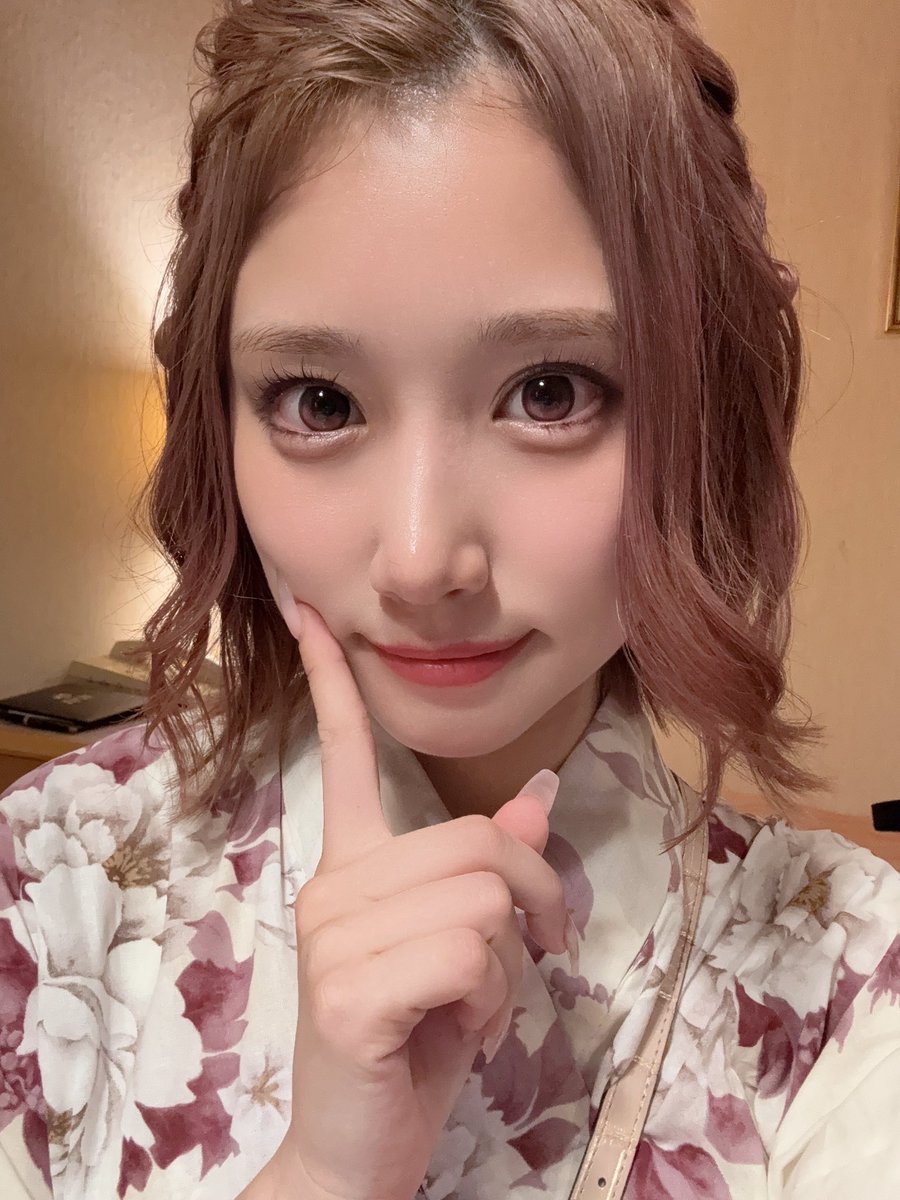 yuuri_adachi's tweet photo. 夏だねえ🎐🍧🫧 https://t.co/iX2wrGrHk6