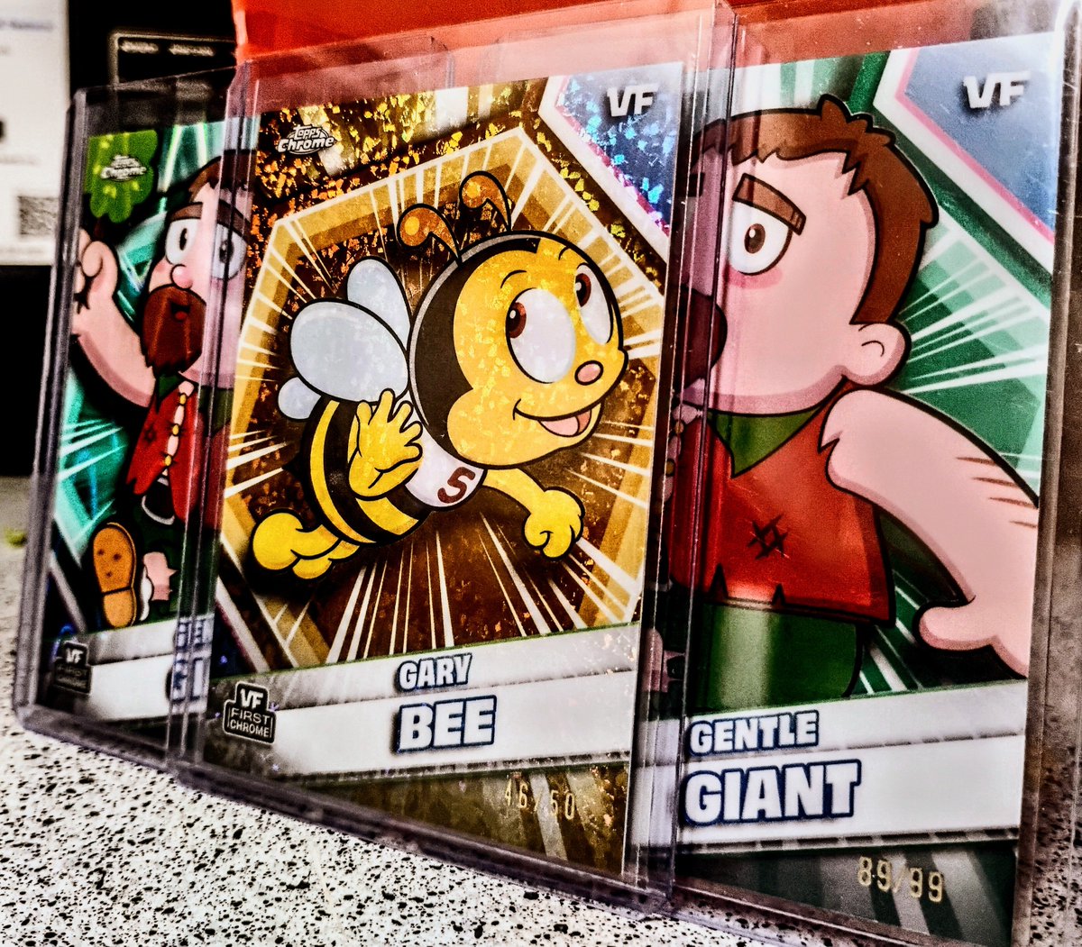CliserioCooks's tweet photo. @garyvee I've been P.C'ing VeeFriends because I wanted something different, I have fallen in love with this project and community! Today I got some of my favorite cards of all time. /50 Gary Bee pulled from a box I got aty lcs and the two giants I pulled from a break!#Veefriends https://t.co/D7CIdMV3Rd