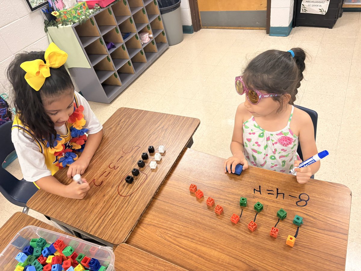 BVelasquez_MCE's tweet photo. Learning math is more meaningful when you can see it, touch it, and explore it! ๐๐ฝ
@NoraMacias_MCE
#SetSailWithWonder https://t.co/uM1QYmGA4X