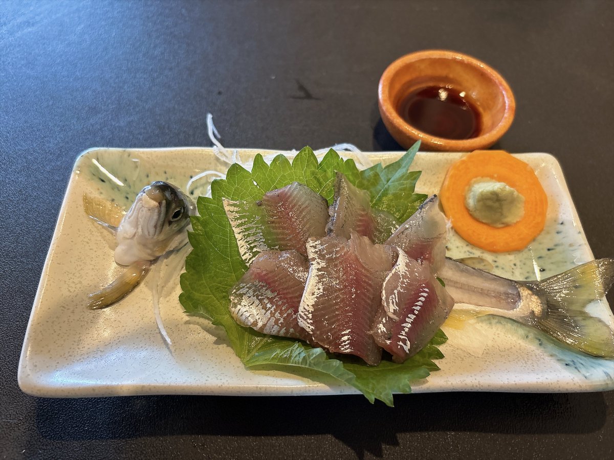 pot_tea's tweet photo. お盆のことですが、これは夏の風物詩、鮎に始まって鮎で終わる料理 https://t.co/NG7Stcly4E
