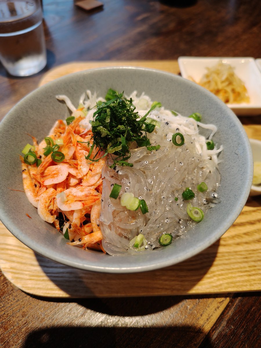 mikaring_92's tweet photo. 伊豆高原の温泉に行った。途中のお昼ご飯 https://t.co/SgwuDjFvPf