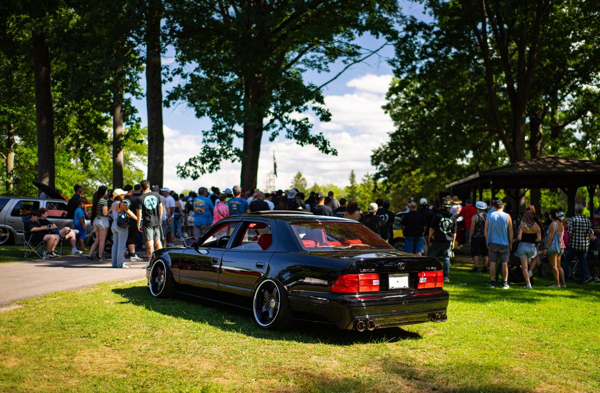AreteAutoSalon's tweet photo. Street Scene was a blast, so much of a blast that we didn't get out of the booth much. And by that we mean this is the best picture we got.

We're fans of full-size sedans, including this VIP LS400. It isn't for everyone but there's something for all tastes at a show like this. https://t.co/728G5Zn8Z9