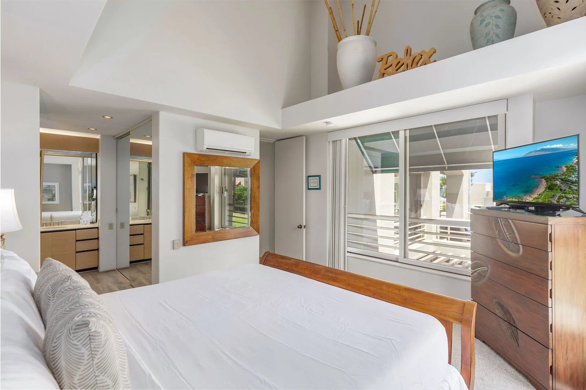 VacationMauiNet's tweet photo. Ocean views, tropical breezes, and Wailea at your doorstep. 🌴 Stay at The Palms at Wailea 702 and save up to 30% on travel through September when you book direct. Skip Airbnb &amp; VRBO fees.

Book direct at https://t.co/0n8Qc9lW5b

#Maui #Wailea #VacationMaui https://t.co/l471C6ZuGF