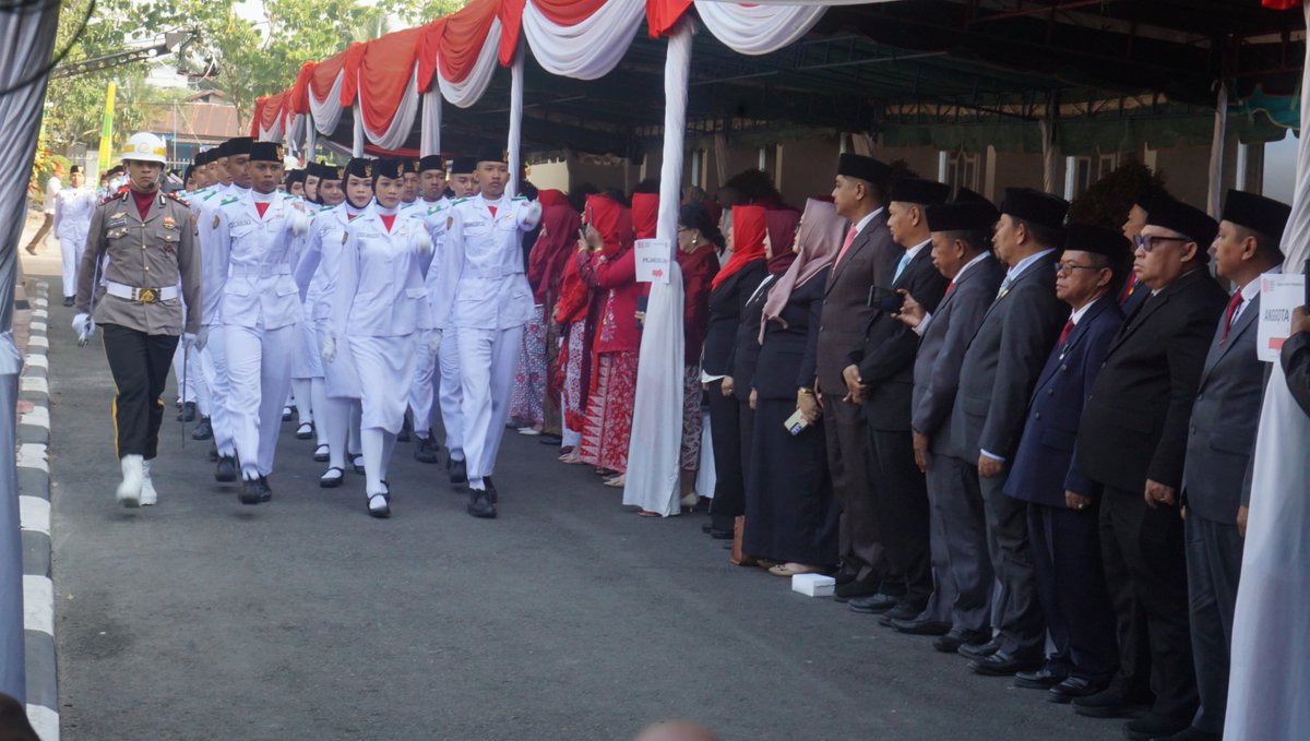 KodimPbn's tweet photo. Peringati HUT Ke-81 RI, Dandim 1014/Pbn Dorong Sinergi Wujudkan Indonesia Berdaulat, Adil dan Makmur https://t.co/NtblfgeRTx