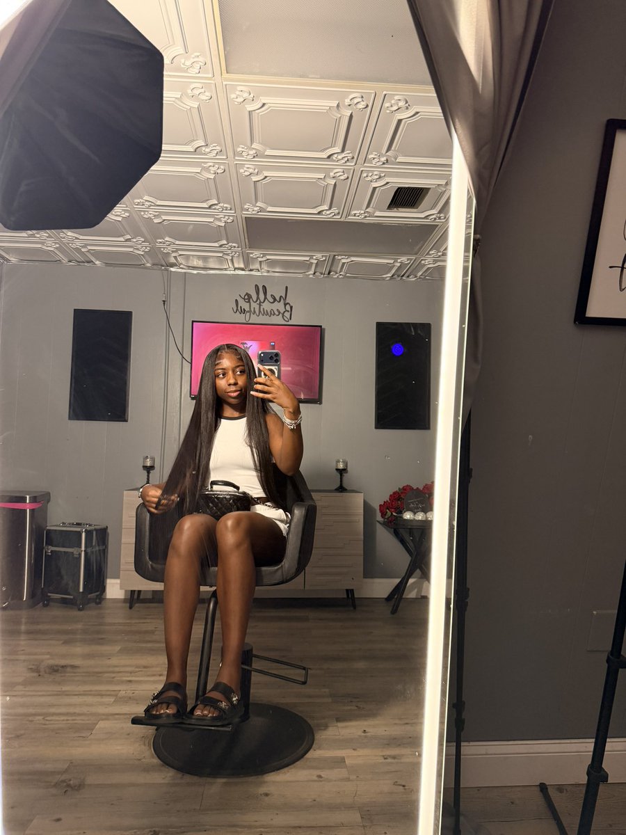 ccallmeken's tweet photo. i love my hairrr 💁🏾‍♀️ https://t.co/o3aqsJNsNT