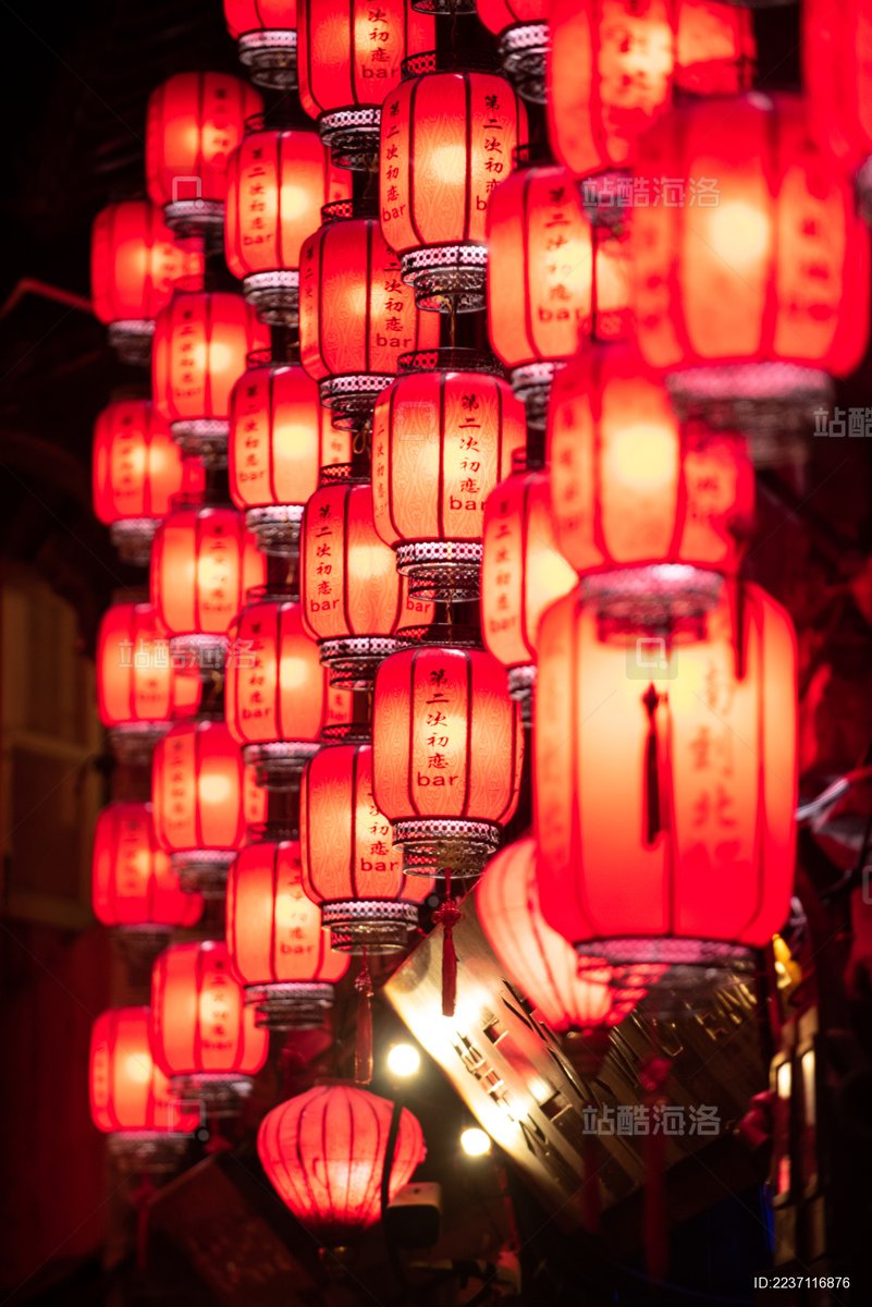 ArchieVrabtu's tweet photo. The lanterns are lit, melodies play, and the Lunar New Year's joy is in the air—may your days be filled with luck, warmth, and sweet surprises. https://t.co/58ezII2ij4