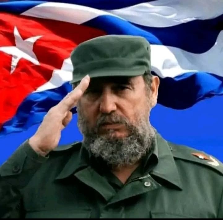 JosLuis74030336's tweet photo. #Fidel: “lo que nunca, jamás, renunciaremos es a nuestros principios, nunca, jamás, renunciaremos a nuestra dignidad, nunca,..." #FidelPorSiempre 
#CubaEstáFirme https://t.co/5lxYPwTbRT