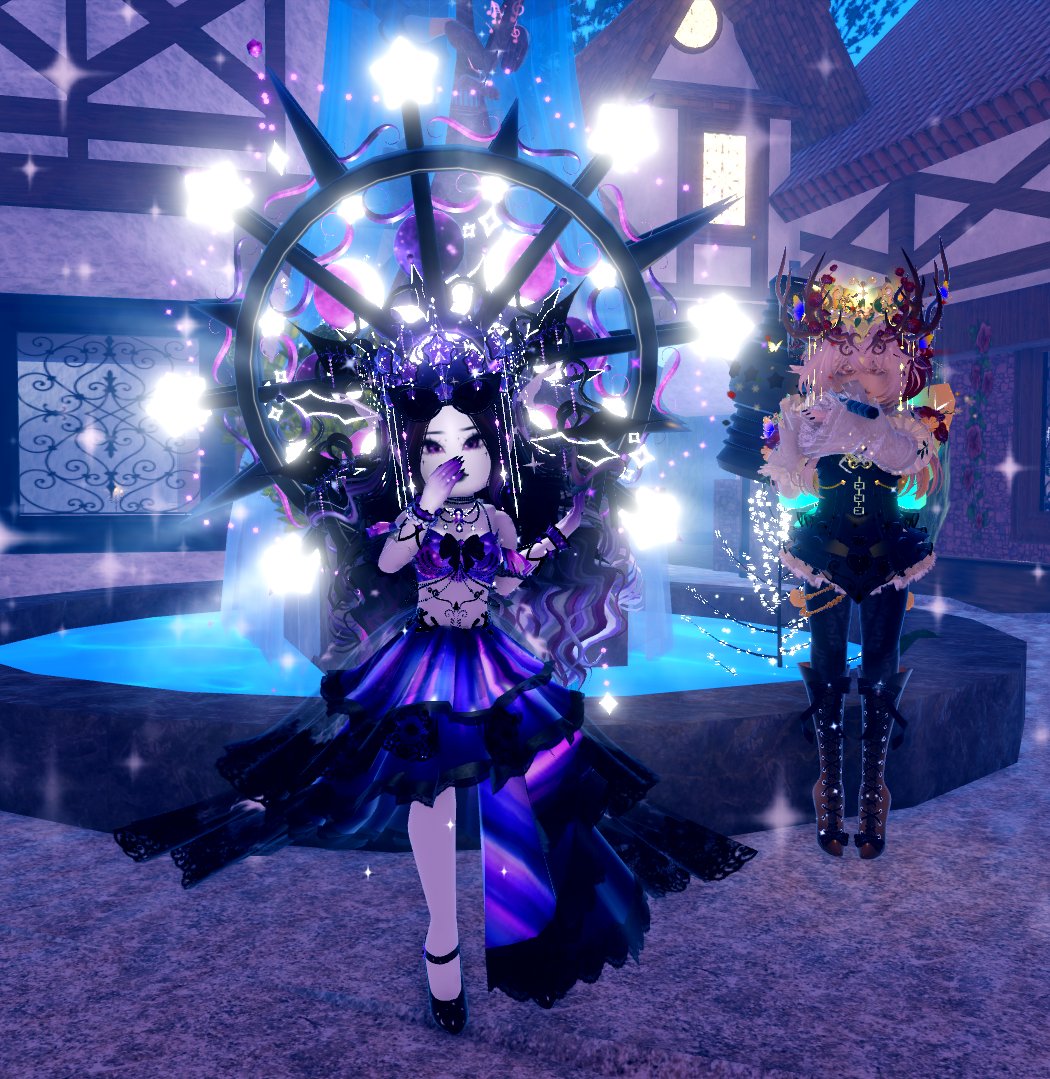 cosmicpresencex's tweet photo. so just a few days later..i accidentally won the halo on my alt as well😭 i didn't get chance to film but i got 3 badges in one go!! since i actually remembered to wish at a music box and it was my 3rd halo on this account! 
💫 https://t.co/C0ILsLl1zP