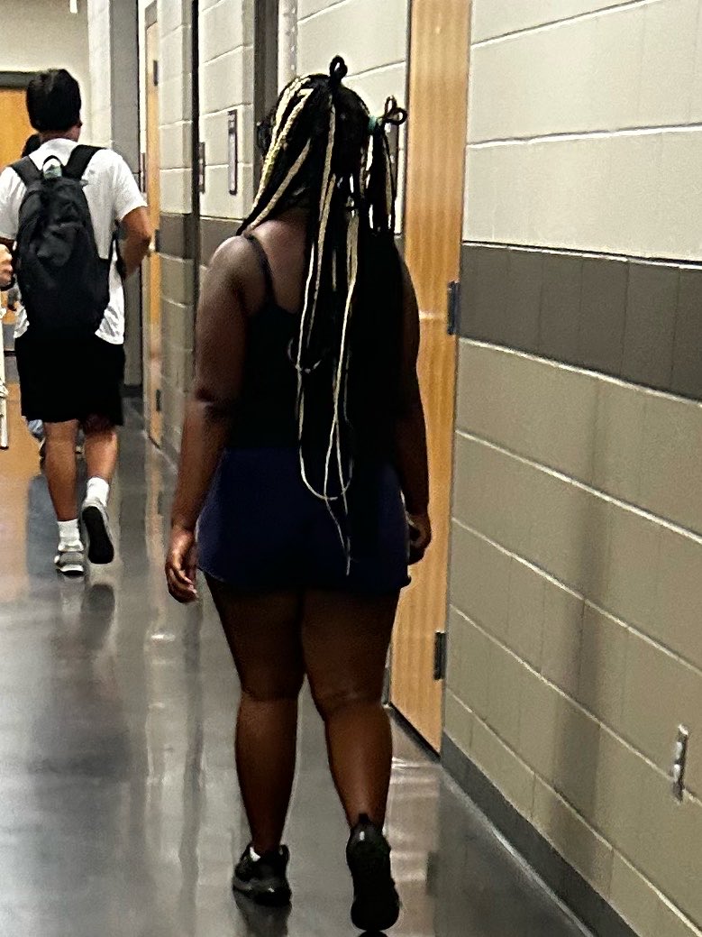 Jobndoepnog's tweet photo. big ahh #creepshot https://t.co/eJq2q6V88j