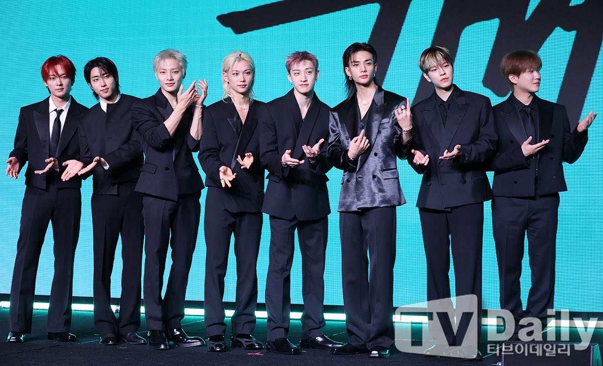 SEUNGM1NE's tweet photo. #StrayKids at This &amp; That press conference 🫶 https://t.co/FvX2z1Yjk7