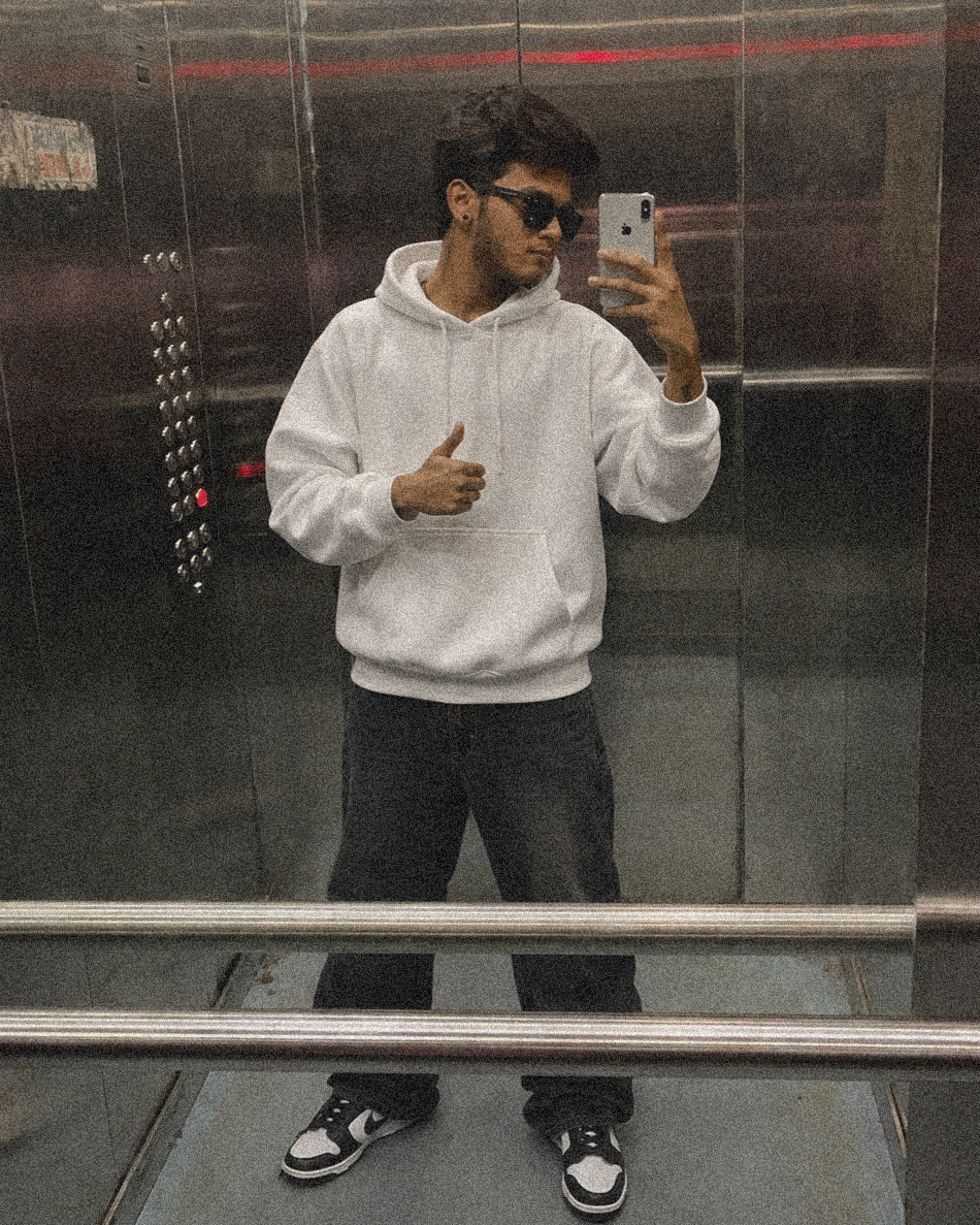aayushvsakpal's tweet photo. Not taking directions, just taking elevators. https://t.co/pMQ2gCETeN