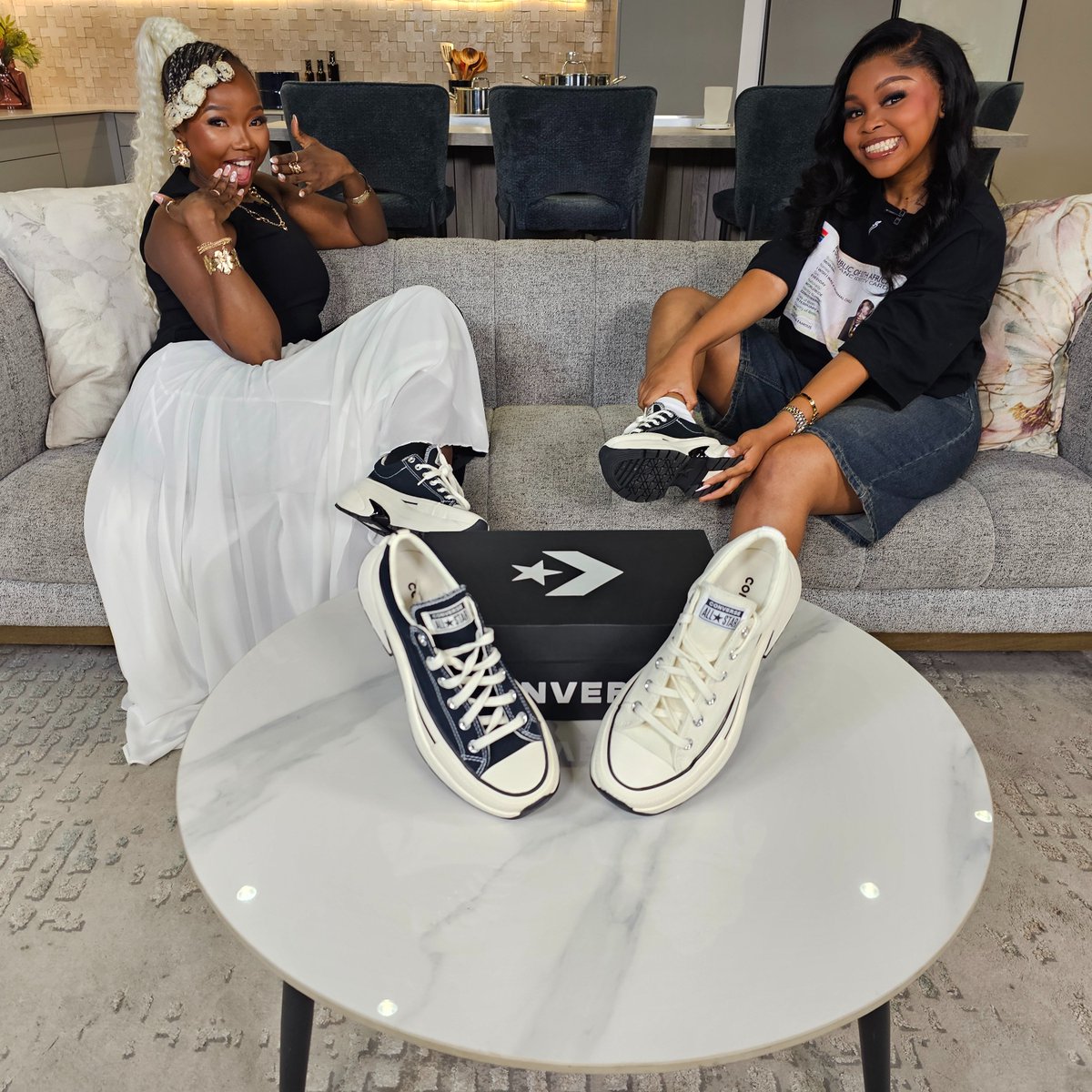 expressoshow's tweet photo. This Women's Month, you and your BFF/MOM could each WIN a pair of @converse_za Run Star Crush sneakers! ππ₯
Tell us about your ultimate style and why the Converse Run Star Crush is made for your louder, bolder self.
πΈ Then share a photo of your look using #RSCrush and #ConverseZA to complete your entry.
Competition ends midnight 10 August. Ts&Cs: https://t.co/MHsvTJym2K
#ExpressoShow