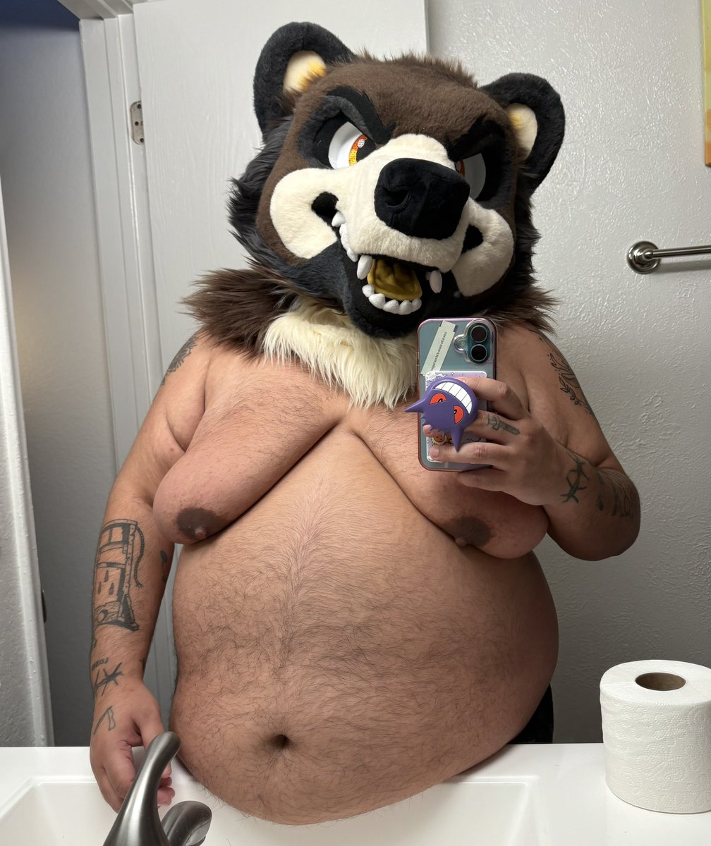 campfire_donut's tweet photo. i can bearly hold this belly up fr https://t.co/KQZXBwFEiC