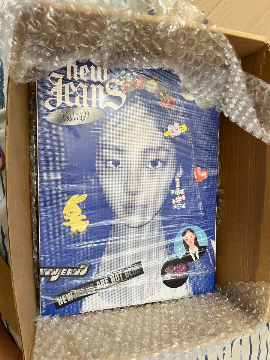 user143_riki's tweet photo. @kooskio Here is the minji album I bought, I also got minji bluebook album and hyein omg album https://t.co/eCjfdz0qiY