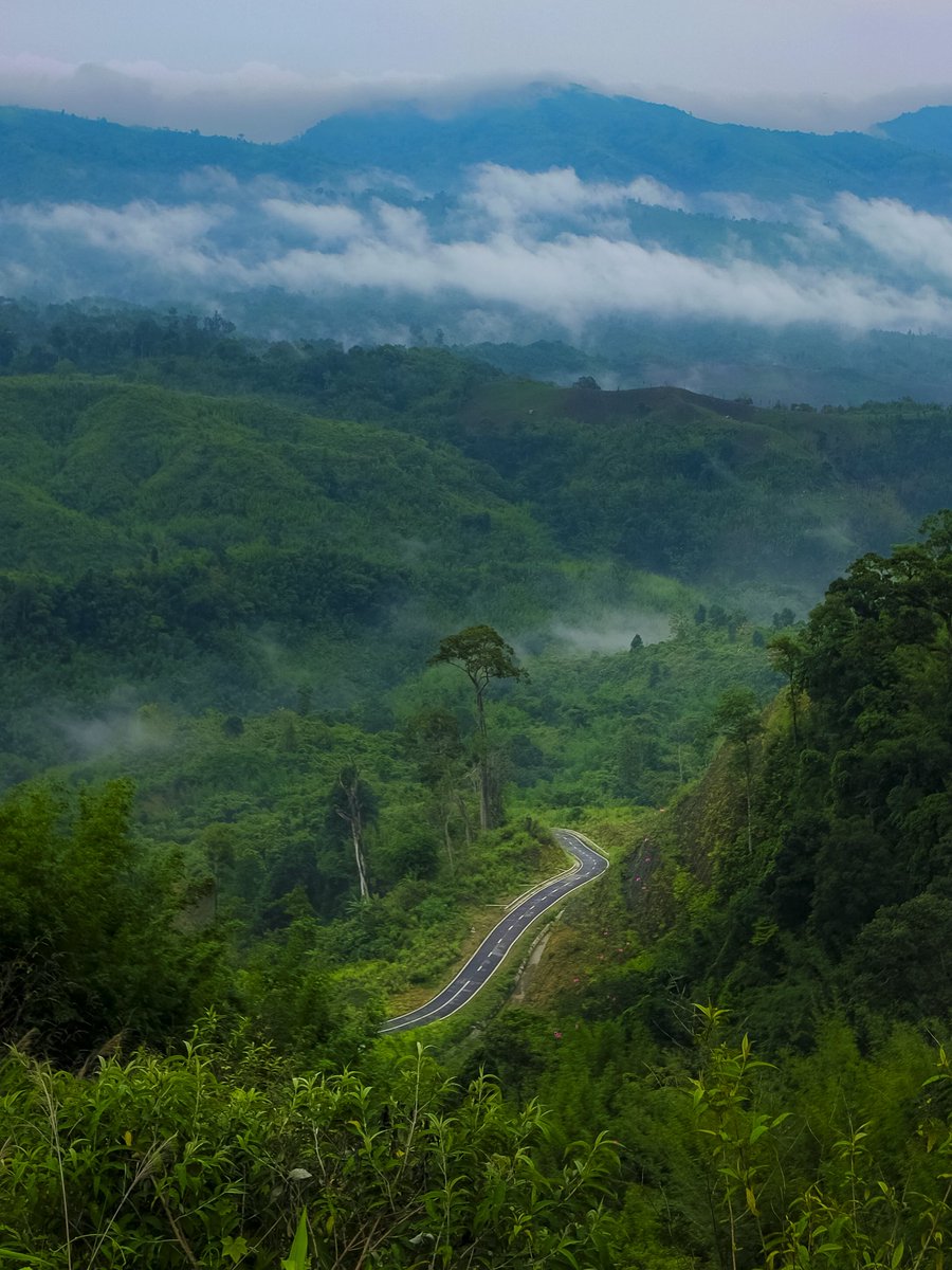 Ssayeedbm's tweet photo. Beautiful Monsoon Landscape from Bangladesh 🇧🇩 https://t.co/IOz7LfxypW