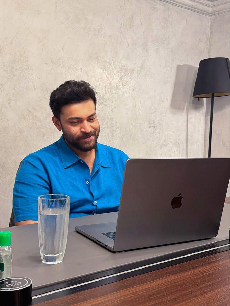 Telugu360's tweet photo. #VarunTej &amp; #NagaBabu to share screen space in #BHARI! 💥

The father-son duo will be seen together on screen for the first time. Varun Tej dropped the exciting update during his Zoom interaction with NRI fans. ❤️‍🔥

#KoreanKanakaraju USA Release by @shlokaents https://t.co/06o2QnHD8A