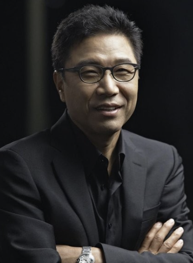 Kpop_Herald's tweet photo. .@A2OWORLD, led by producer Lee Soo Man, is set to launch boy group A2O SOUL later this year. ✨

Former SM producers Yoo Young Jin and @GirlsGeneration’s Sunny are also expected to take part in producing the multinational group.

#A2OSOUL #A2O #GirlsGeneration https://t.co/yHbrX2oeU7
