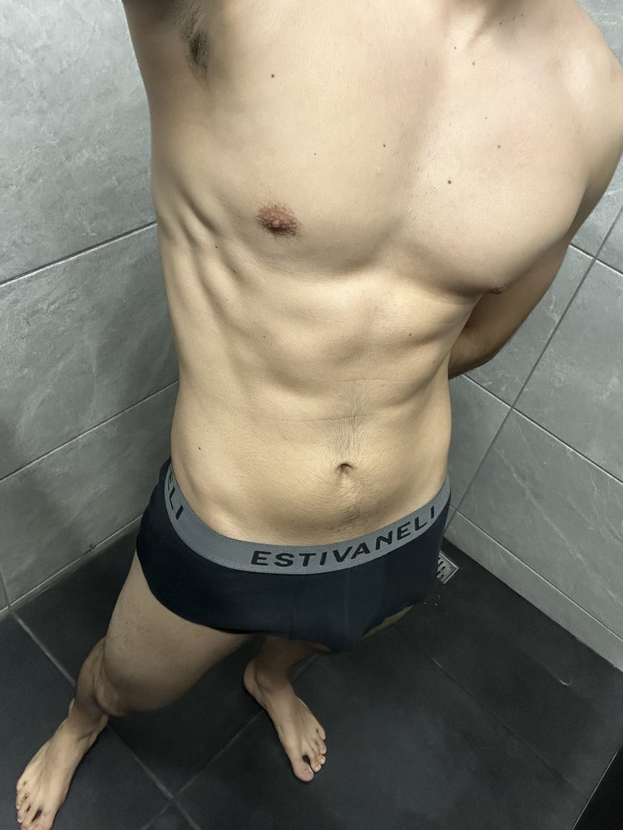 _danilovga's tweet photo. Como me veo?😏

https://t.co/fl6fltYkcq

#telegram #men #sex #sexy #xx #only https://t.co/t9qQIr5rYj