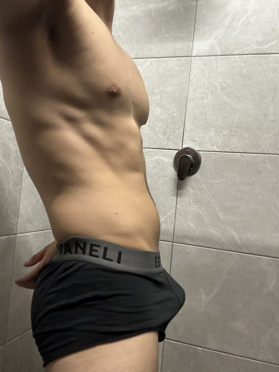 _danilovga's tweet photo. Como me veo?😏

https://t.co/fl6fltYkcq

#telegram #men #sex #sexy #xx #only https://t.co/t9qQIr5rYj