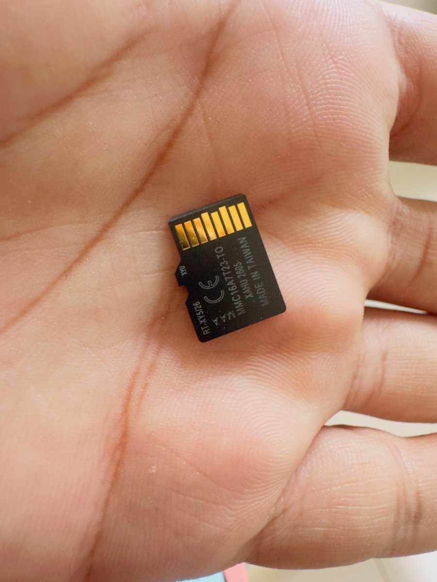 happychavan's tweet photo. @amazon @amazonIN @AmazonHelp @JeffBezos selling fake SanDisk products and denying warranty/refund is unacceptable. I’ve faced harassment and will approach the Consumer Commission seeking ₹5 lakh compensation. @SanDisk, please investigate. https://t.co/tbPZZWJ7Qs