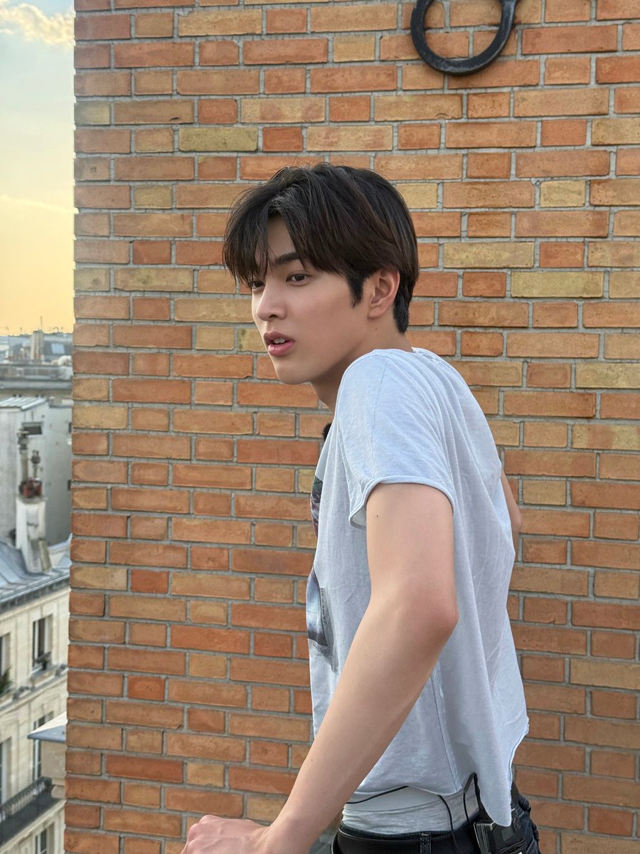 ahnkeonhopics's tweet photo. KEONHO IG UPDATE

#KEONHO #건호 https://t.co/Bu1PX7Ptxe