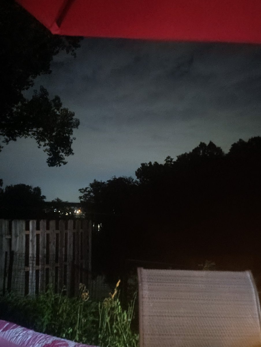 DeejHoneyDrop's tweet photo. Welcome Thursday ;) #nightview #summer #vacay Gawd.... Just let me breathe... #angryallthetime #teleporting https://t.co/MAM72jfWQ6
