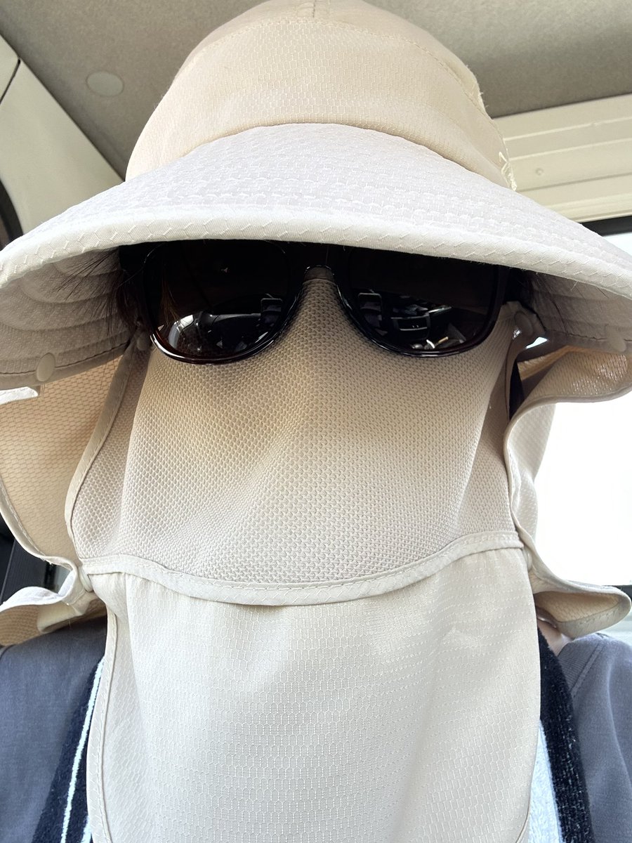dontthinkfeeel0's tweet photo. 夏らしい景色と最近の私 https://t.co/yB2ollfflN