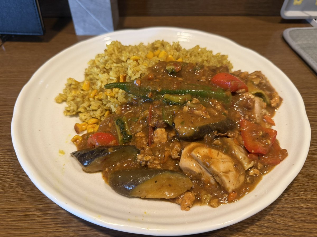 j06hm's tweet photo. 今日の昼飯 https://t.co/SSJrzF4VAk