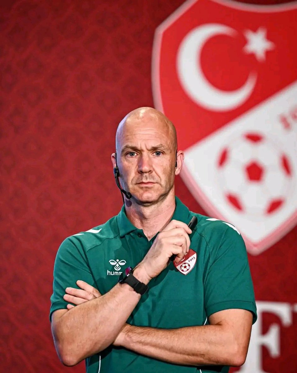 Samueademuojo's tweet photo. 🚨 𝐎𝐅𝐅𝐈𝐂𝐈𝐀𝐋: Anthony Taylor has been appointed as the Turkish Football Federation’s Director of Elite Refereeing. 🔎🇹🇷

He will shape the technical development of refereeing, help develop match officials and strengthen the referee programme. 🧠✨

The 47-year-old retired from refereeing just a few weeks ago after officiating his final match at the 2026 FIFA World Cup… now, he’s ready for a new chapter. 👀
