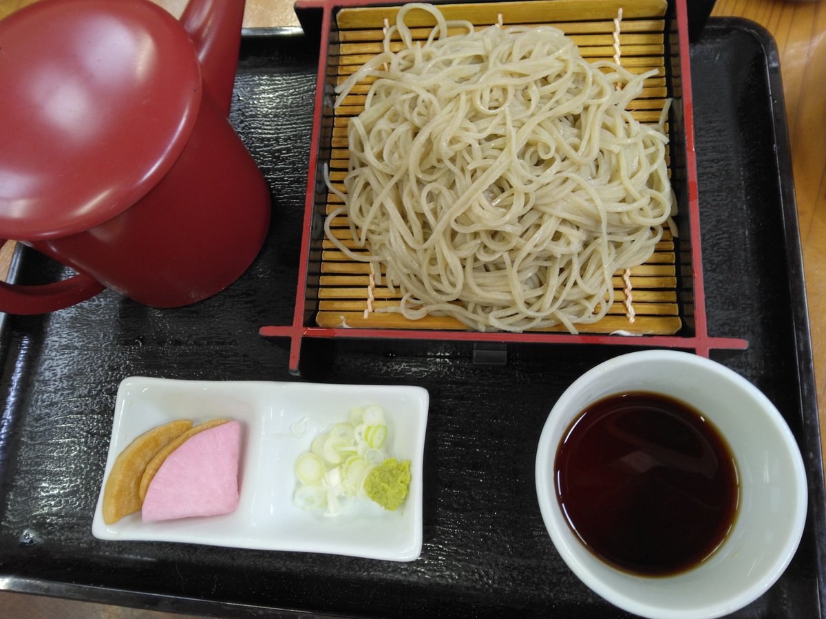 h6khfw's tweet photo. 今日は茂木のさかがわ館でもりそばランチの日ぃ～✋
いつもおいしいそば、ごちそうさまです🙏
おにぎり🍙もうまかったよー😋 https://t.co/ZFZY56MxDD