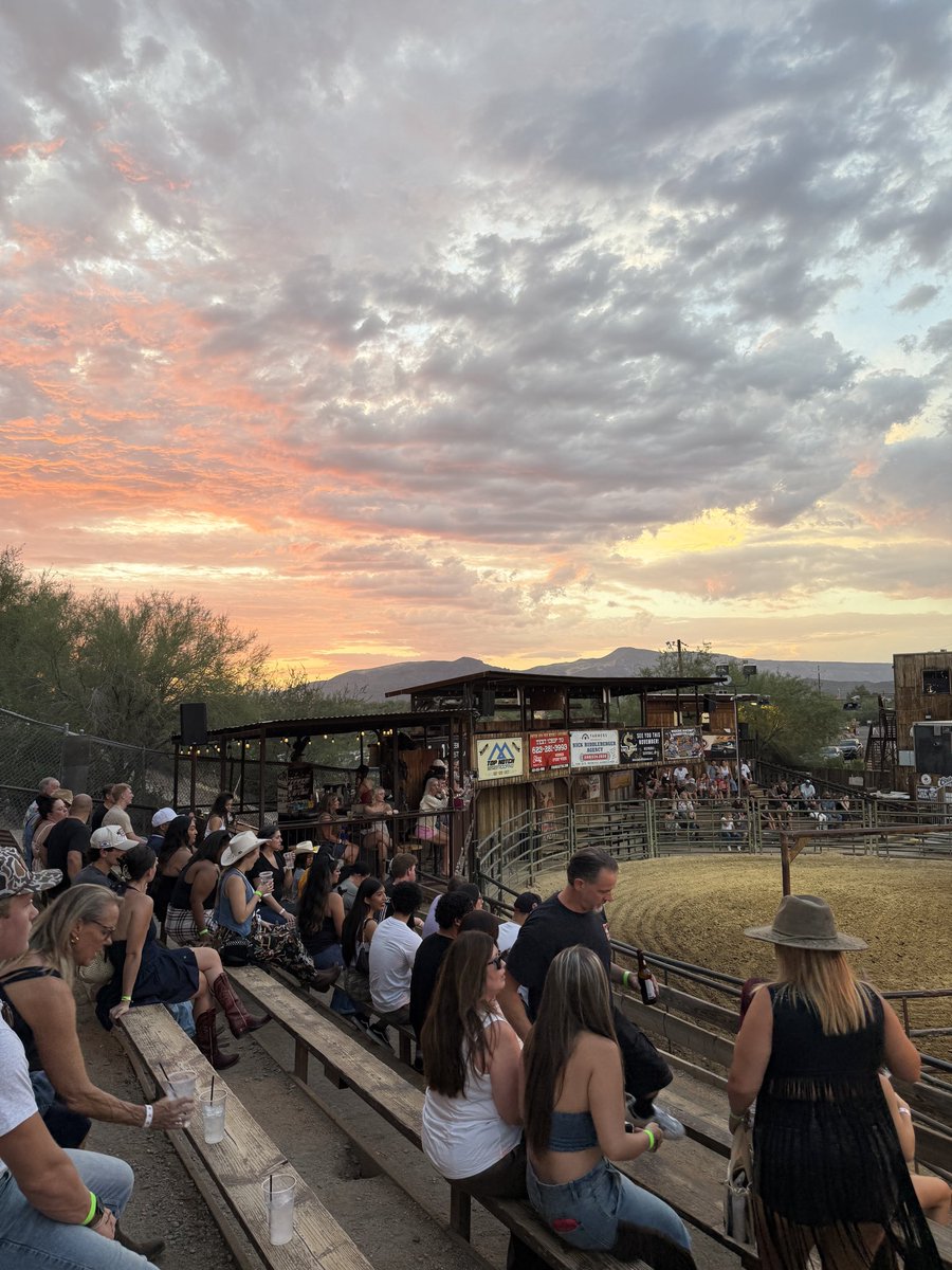 berkantener's tweet photo. Day 3 🤠  Event planning, a great Q&amp;A with Andrew Kolvet, amazing tacos, bull riding, even better conversations with my team &amp; other teams. Learning a ton and enjoying every minute! 

@vlynstam @tpusastudents @KateBieber200 @GavinCaldw78888 @JRadTPUSA @CalebOnCampus https://t.co/SS9RX9t3wb