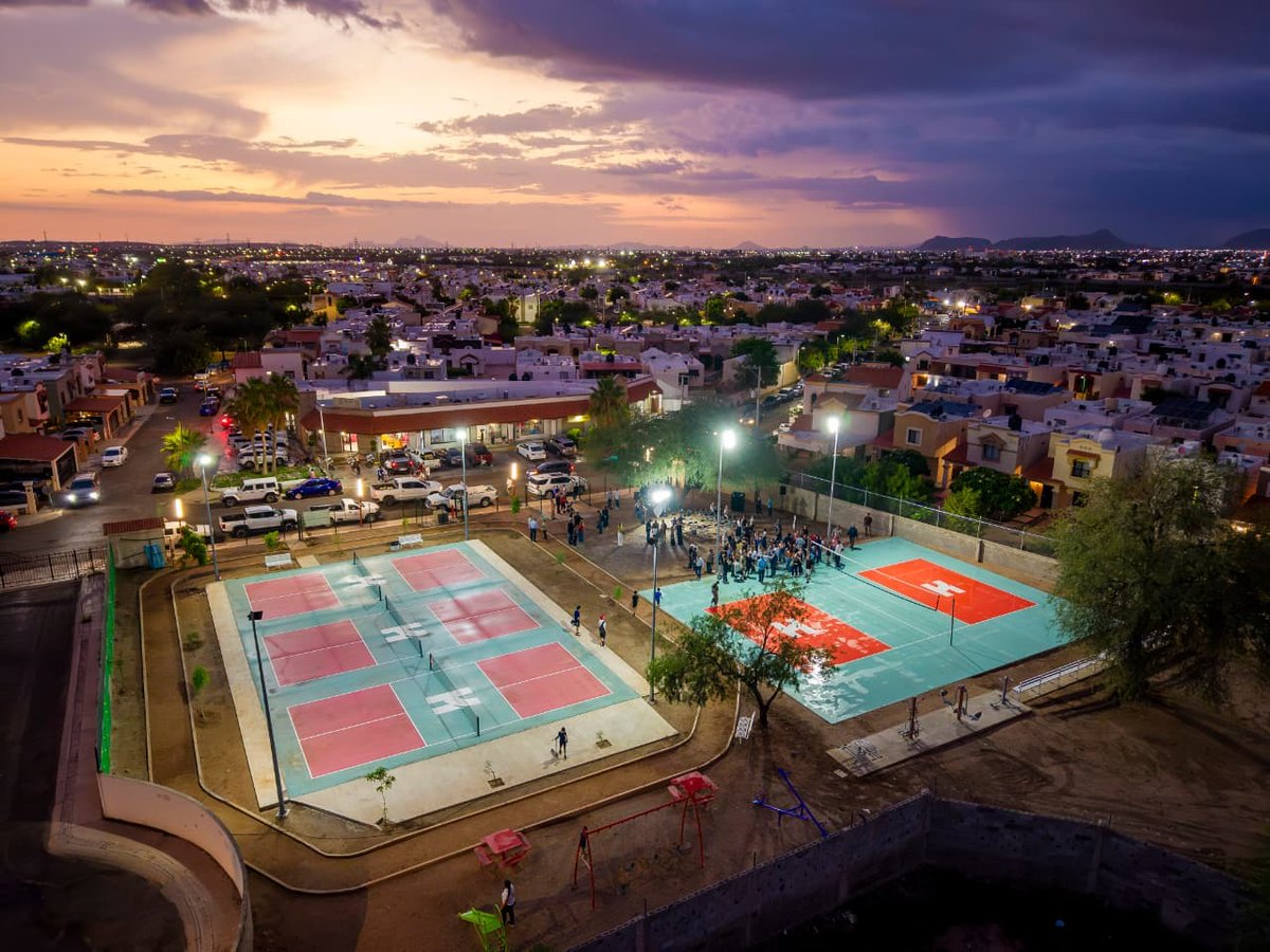 kioscomayor's tweet photo. 🟢 @tonoastiazaran  entrega obras ganadoras del presupuesto #CRECES en Montecarlo 
🟢Consistió en una cancha polifuncional y un sistema de bolardos con iluminación LED.
🟢Cuando caminamos juntos, sociedad y Gobierno, no hay imposibles, recalcó el presidente municipal. //
https://t.co/9Z3BDnzicl a través de @Kioscomayor ||
@LCuando caminamos juntos, sociedad y Gobierno, no hay impo@sibles, recalcó el presidente municipal. //_duarte @florayalar @pattyruibal @artemisalopezc @rquirrin @fjespriella @valsamor3 @ricardoaayala @JCerecer @Elparaclito @arodriguezt01 @Daniel_GarciaEs @AlexRomeroAyala @kunfupanda2 @MesaKioscoMayor