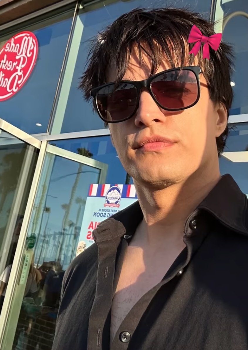 mohsinbabie's tweet photo. - Sukoon had a face
 and it looked exactly like you!🧿

!![ #MohsinKhan • #MoMinion ]!! https://t.co/3iOidZSUG7