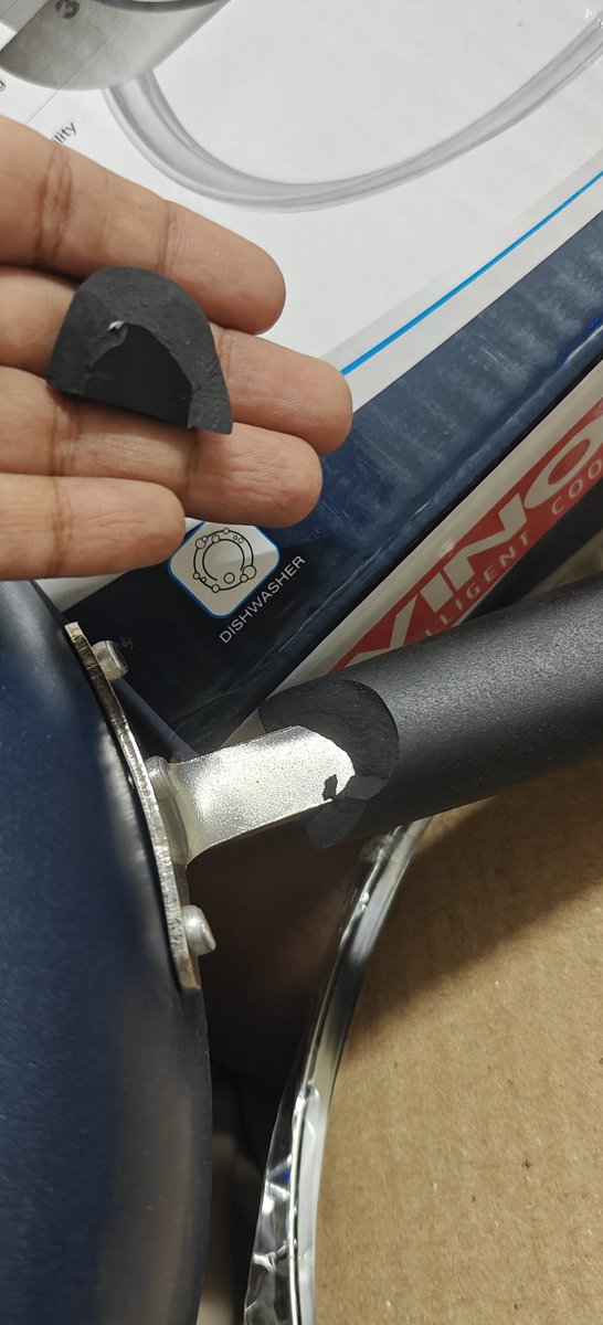 singhshivanir's tweet photo. @amazonIN I bought a frying pan from your website and it was broken when i opened the package, I placed a return request with the image but it was delayed with a reason that it did not pass verification checks. Attached image for reference. https://t.co/SpuXJ0JoDS