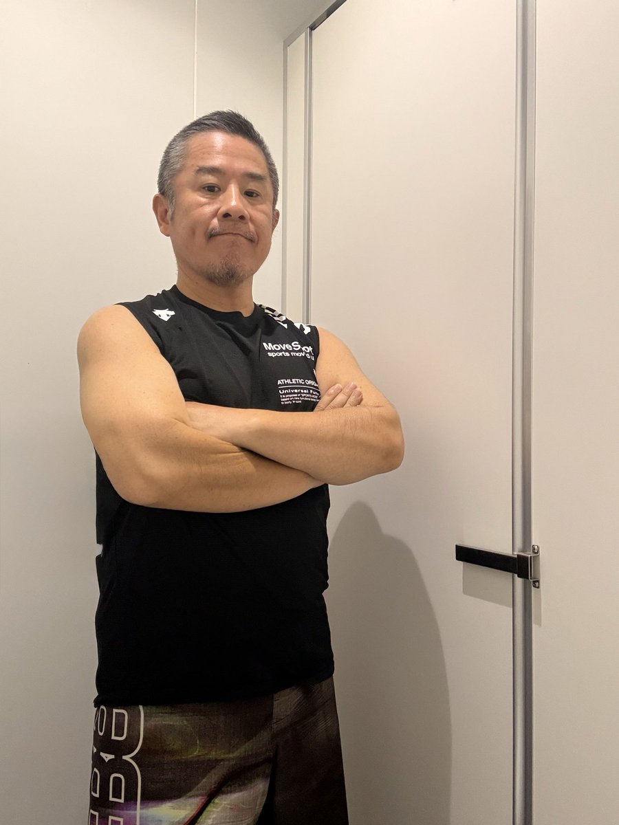 katsu_kun_'s tweet photo. こんにちは🤗
昨日から3連休です♪
先日歯が割れたまいました😱
またしばらく歯医者通いやわ〜😂
抜歯もあるから憂鬱🥲
さてとジム行こかな
・BODY COMBAT 45 👊 https://t.co/HHkKha3b9x