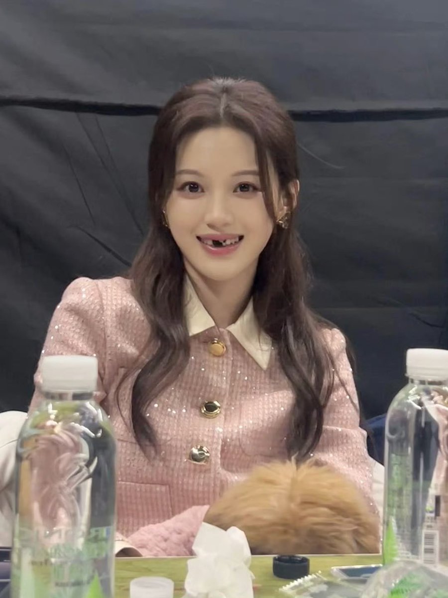 aenlvia's tweet photo. 도대체 언제까지 귀여울건데. https://t.co/7X6oMpChuN