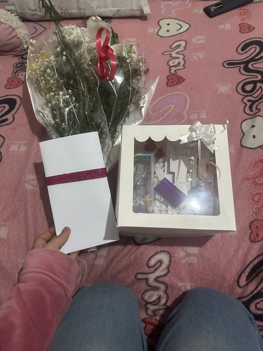 FlorEsccn's tweet photo. -Mi compartido en TikTok el año pasado..
-Hoy con el novio más lindo, detallista, amoroso, familiero y todo lo demás que dice el tiktok.
Lo manifesté y hoy soy la más feliz a su lado😍🥺♥️ https://t.co/v5hH8cd5El