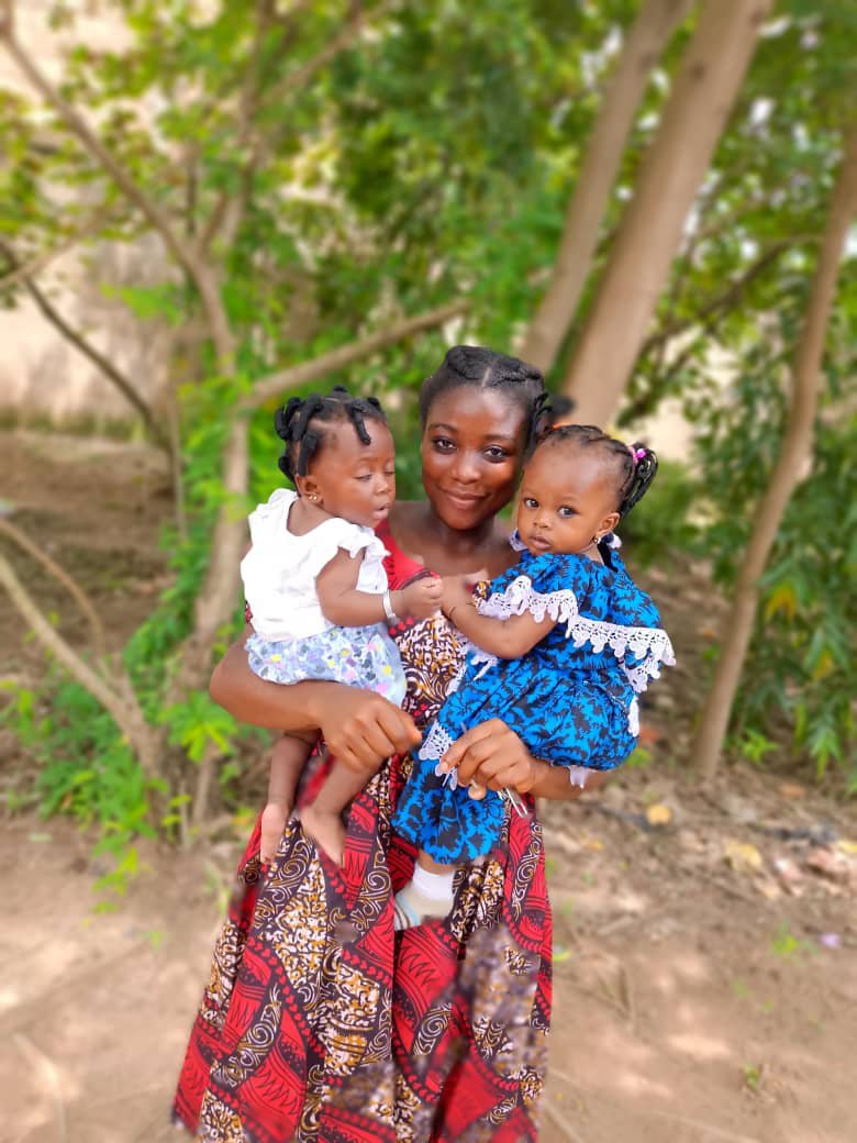 ahimaugee's tweet photo. Family is everything 

Beautiful Mum and siblings
God bless Mothers❤️💯🙏 https://t.co/kUG8pSdPxq
