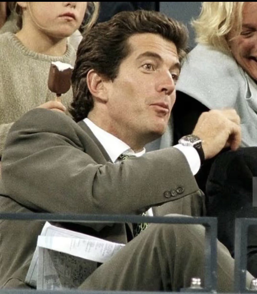 RealJfkJr04's tweet photo. I THINK WE'RE GETTING TO THE GOOD PART https://t.co/n12k9gv7s9